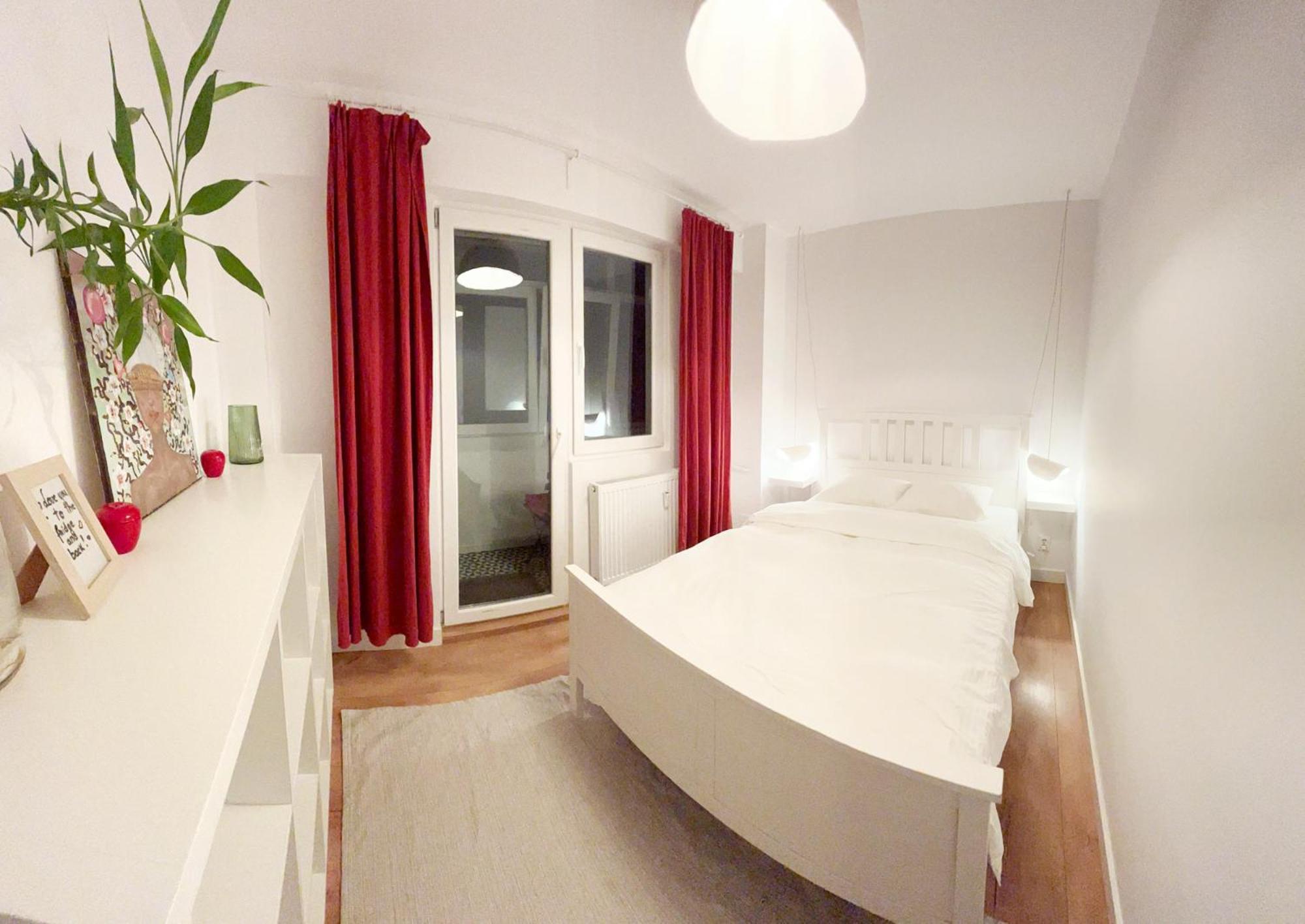 Lola'S Apartament Close To City Center Бухарест Екстер'єр фото